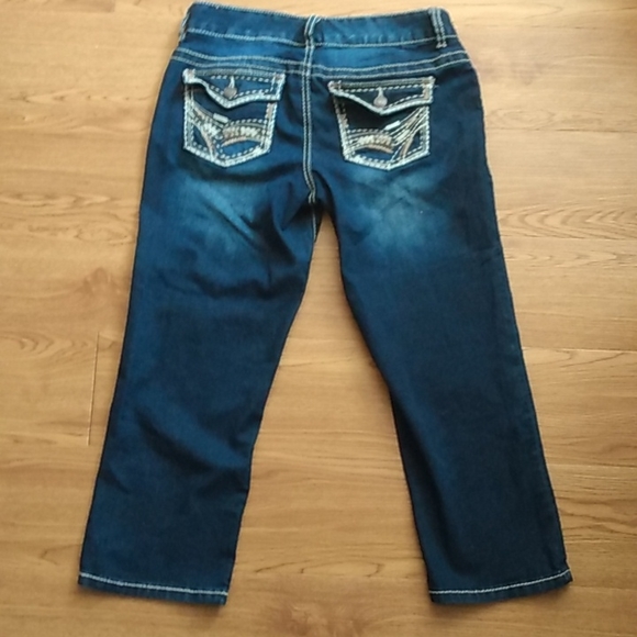 Maurice's Capri denim - Picture 3 of 3